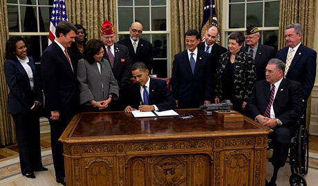 President Obama signs Executive Order
The order creates an interagency Council on Veterans Employment to advise the President and Administration on how to set the bar for hiring and employing veterans.